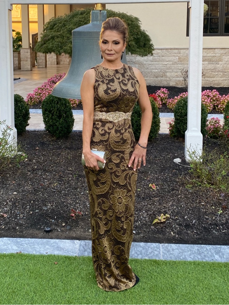 Alice + Olive Roxie Lace Metallic Gown Size 4 Maxi Dress.